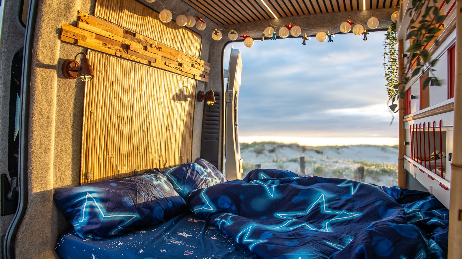 Innenausbau einer Arty Van Camper Creation