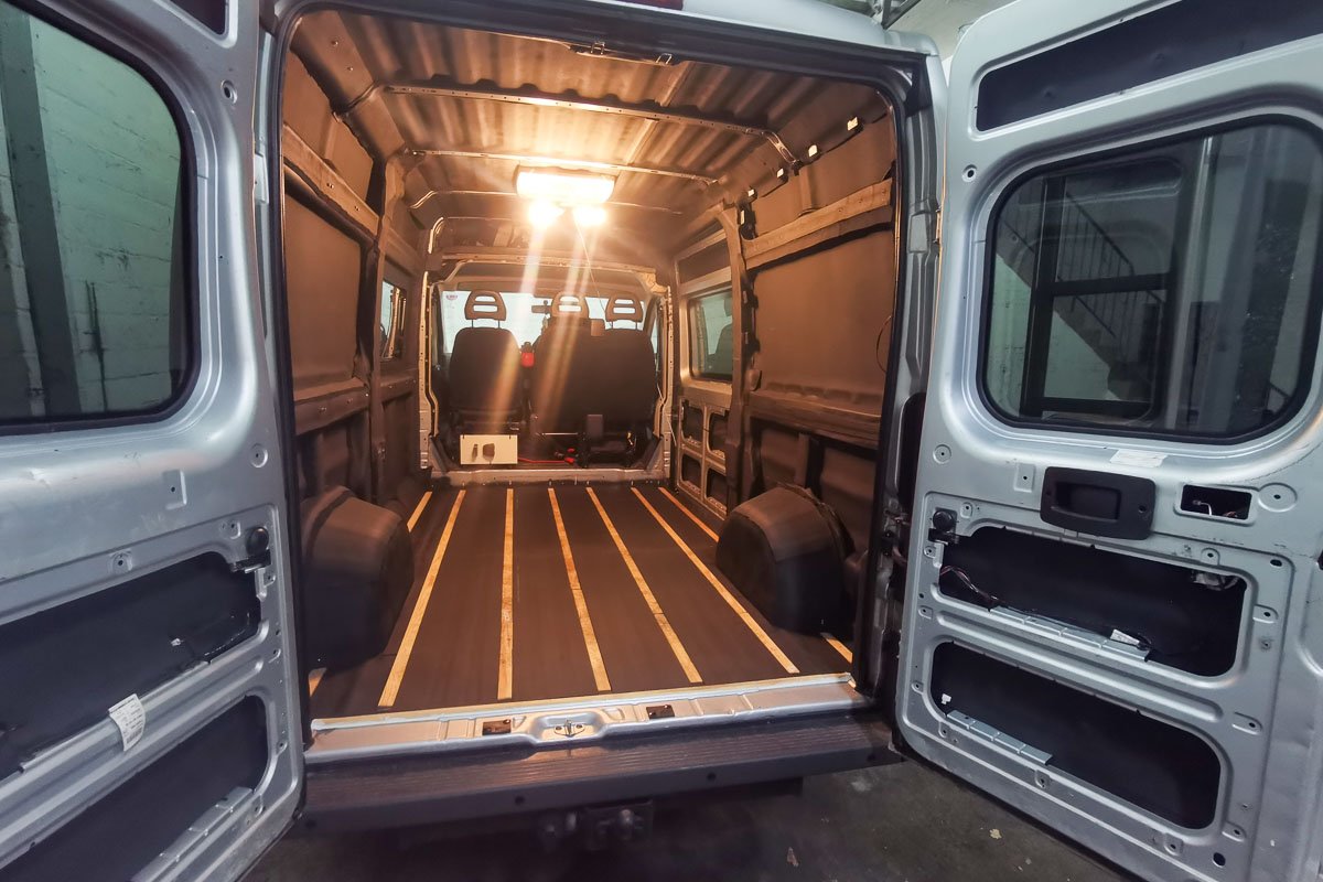 Projekt Jumper 37 svg%3E