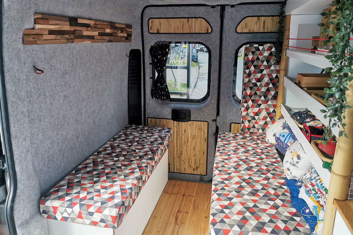 Projekt Jumper 45 svg%3E